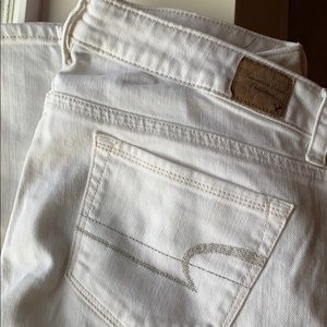 American eagle white jeans